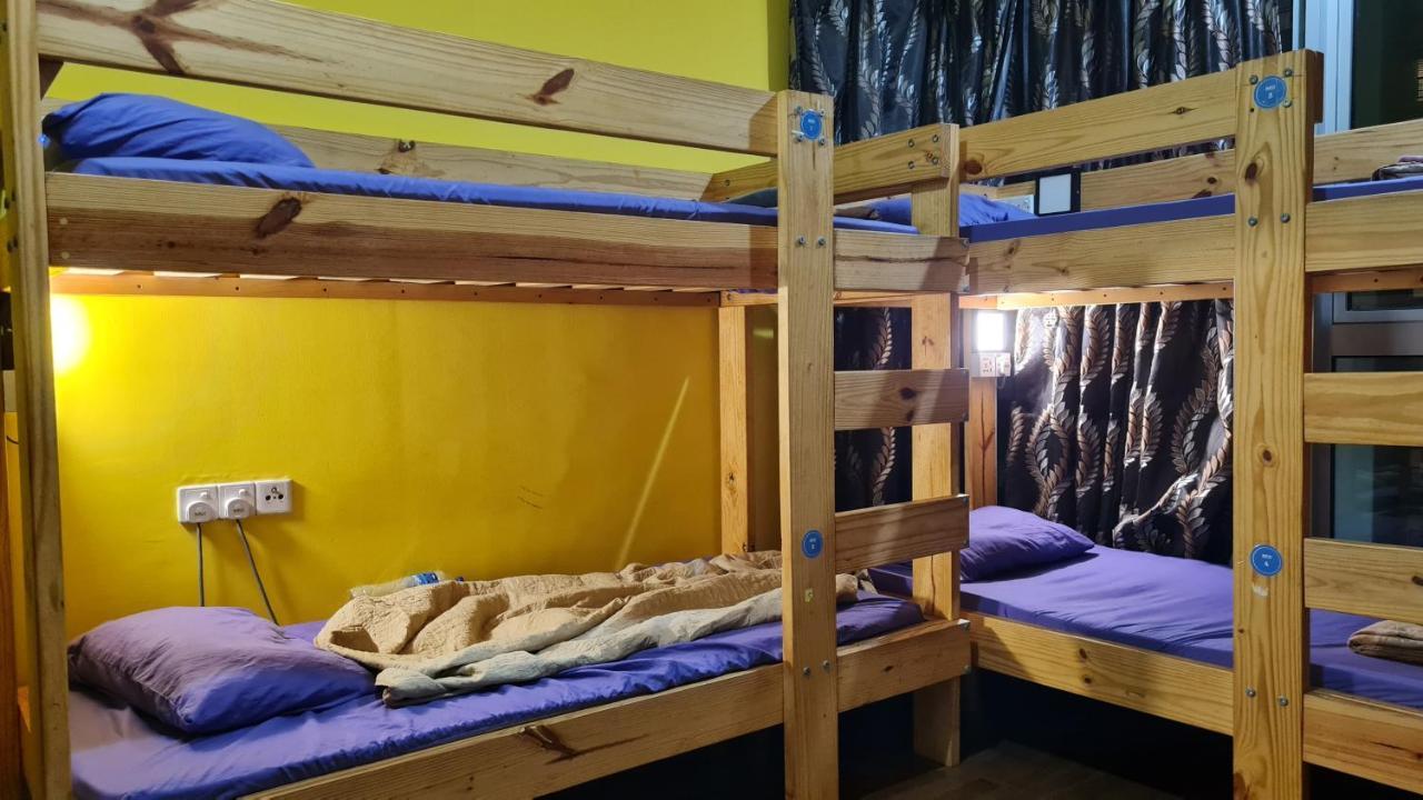 Hostel At Regalia Sky Pool 쿠알라룸푸르 외부 사진