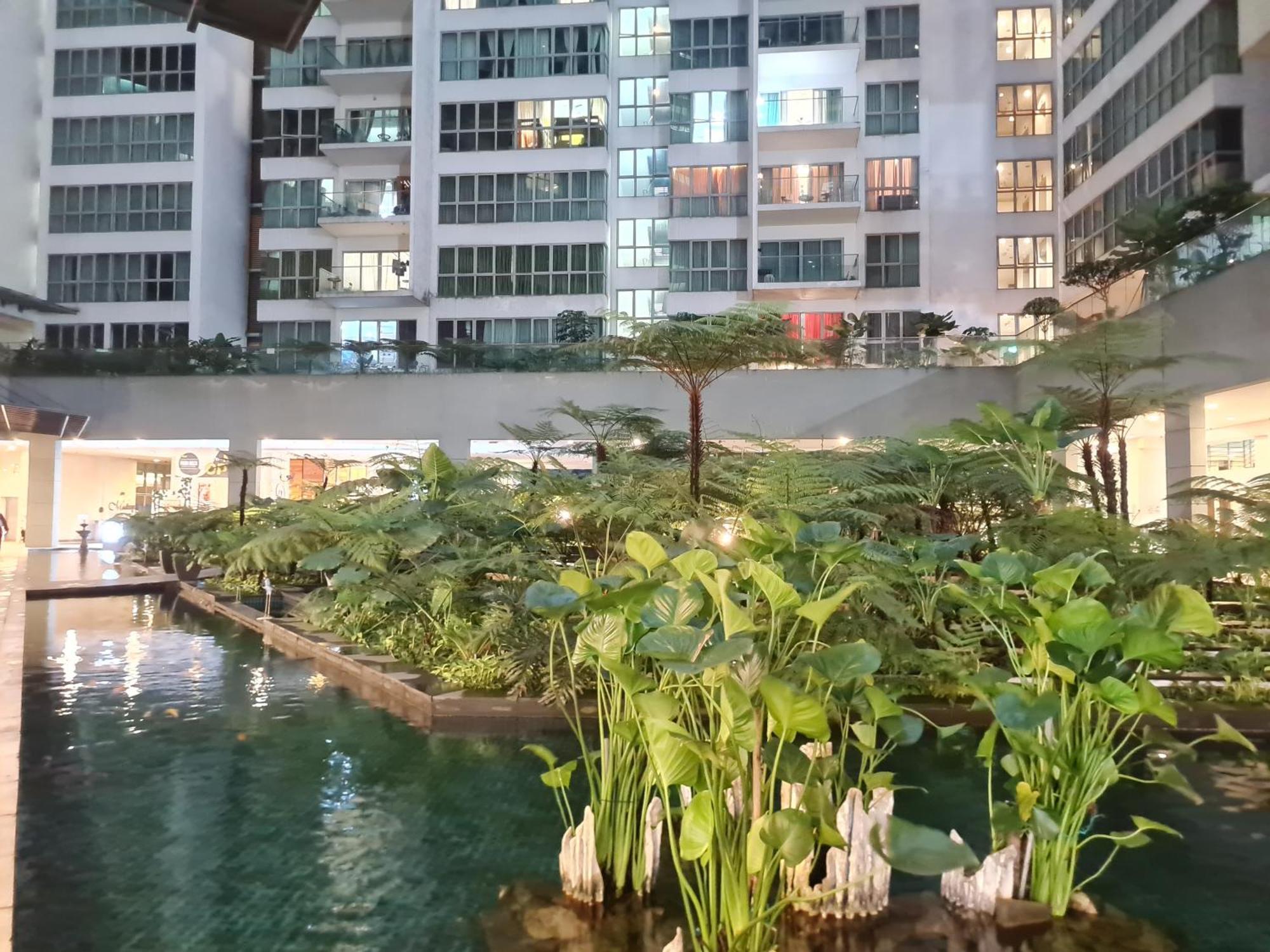 Hostel At Regalia Sky Pool 쿠알라룸푸르 외부 사진