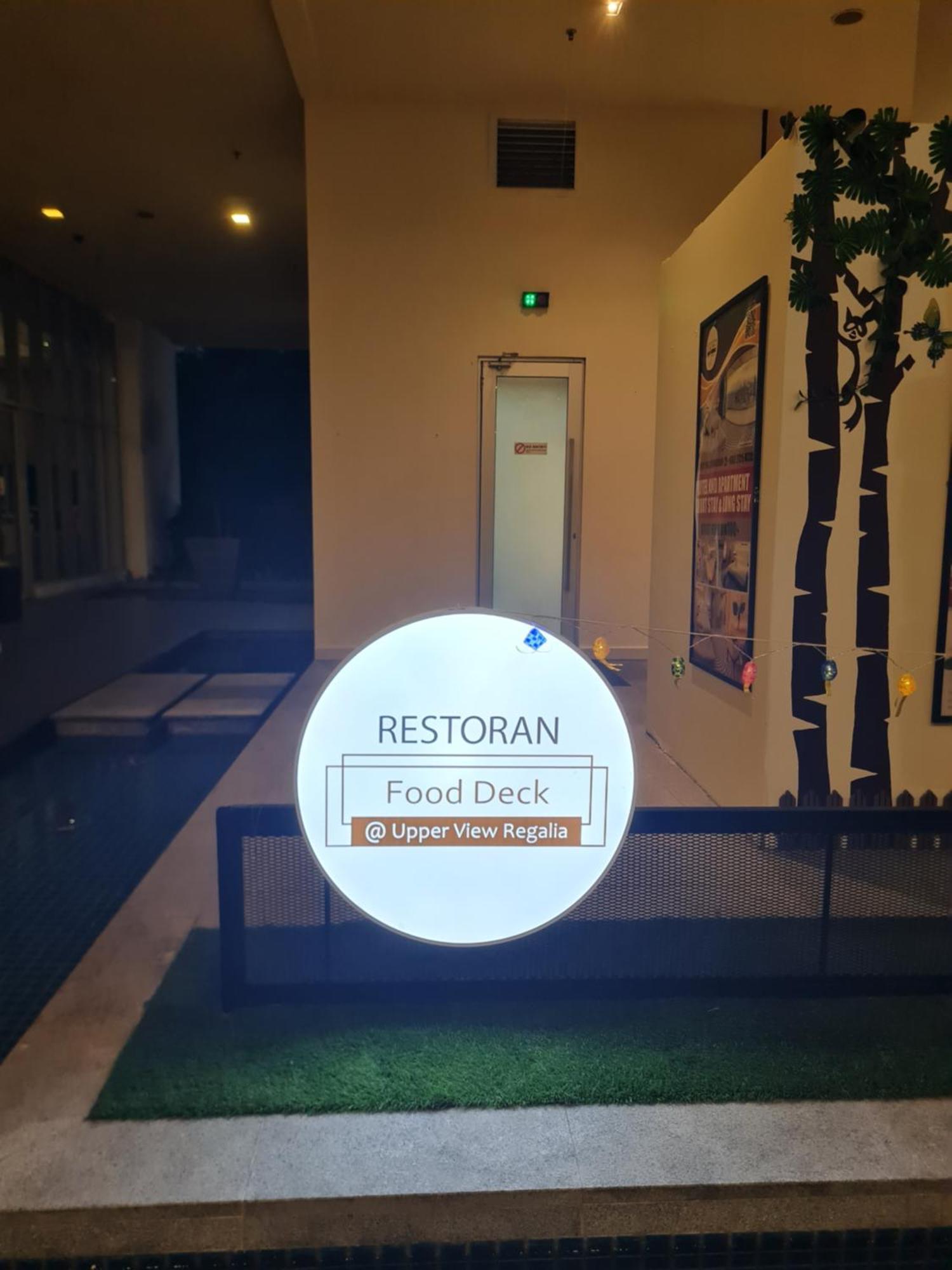 Hostel At Regalia Sky Pool 쿠알라룸푸르 외부 사진